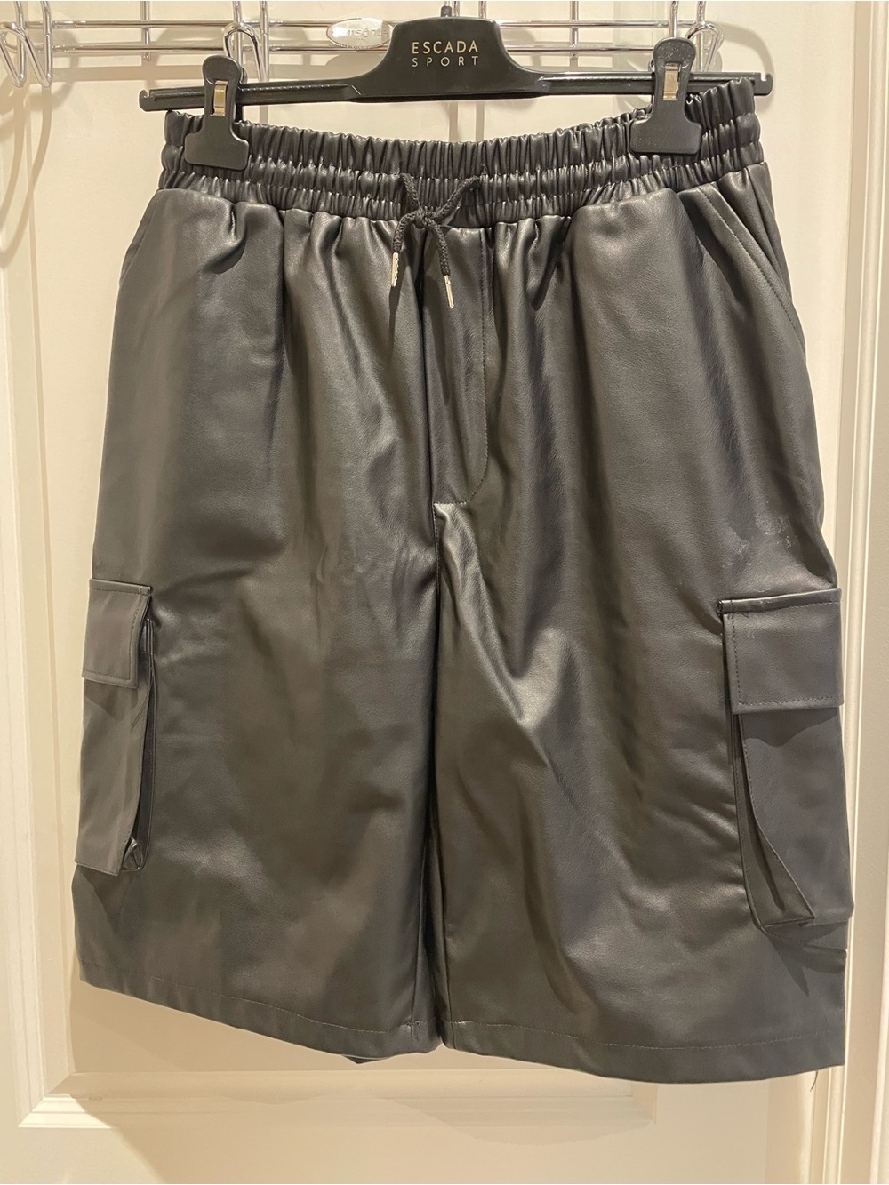 OAK + FORT Black Faux Leather Cargo Shorts - Women's
